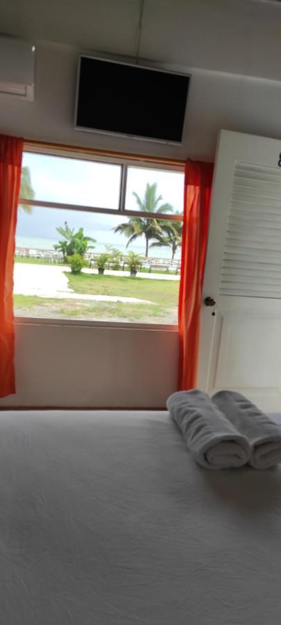 Caramba Hospedaje Hotel Tonsupa Buitenkant foto