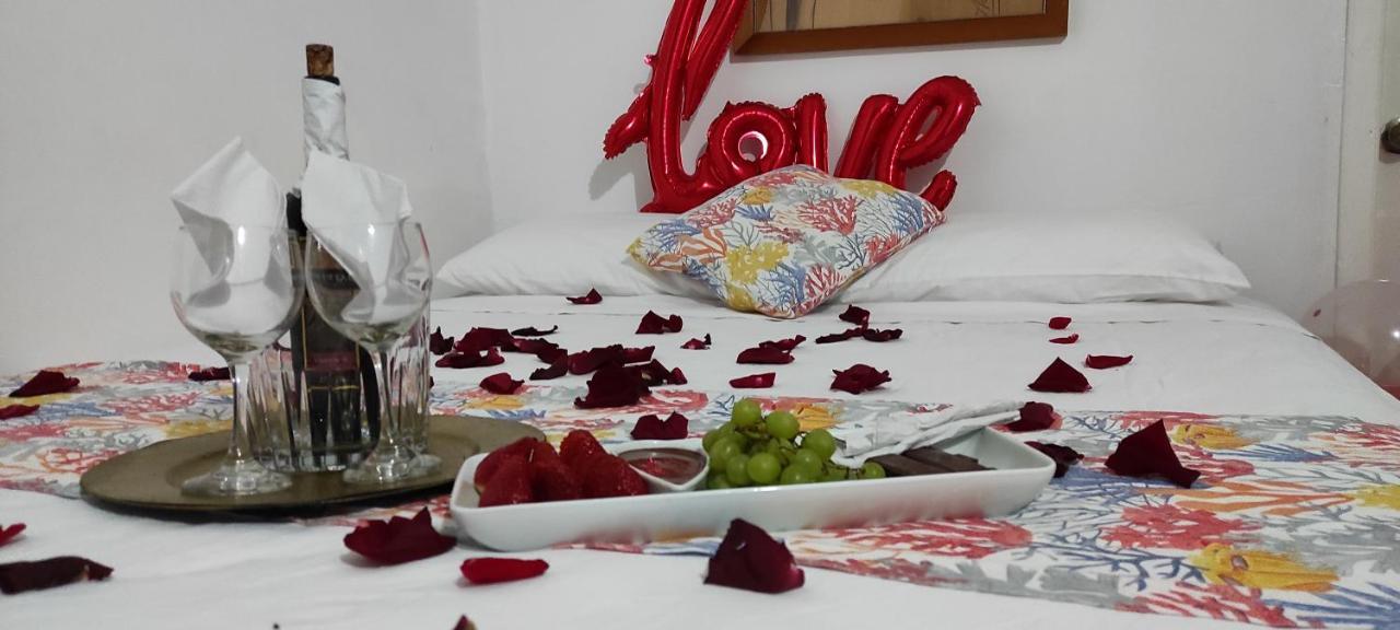 Caramba Hospedaje Hotel Tonsupa Buitenkant foto