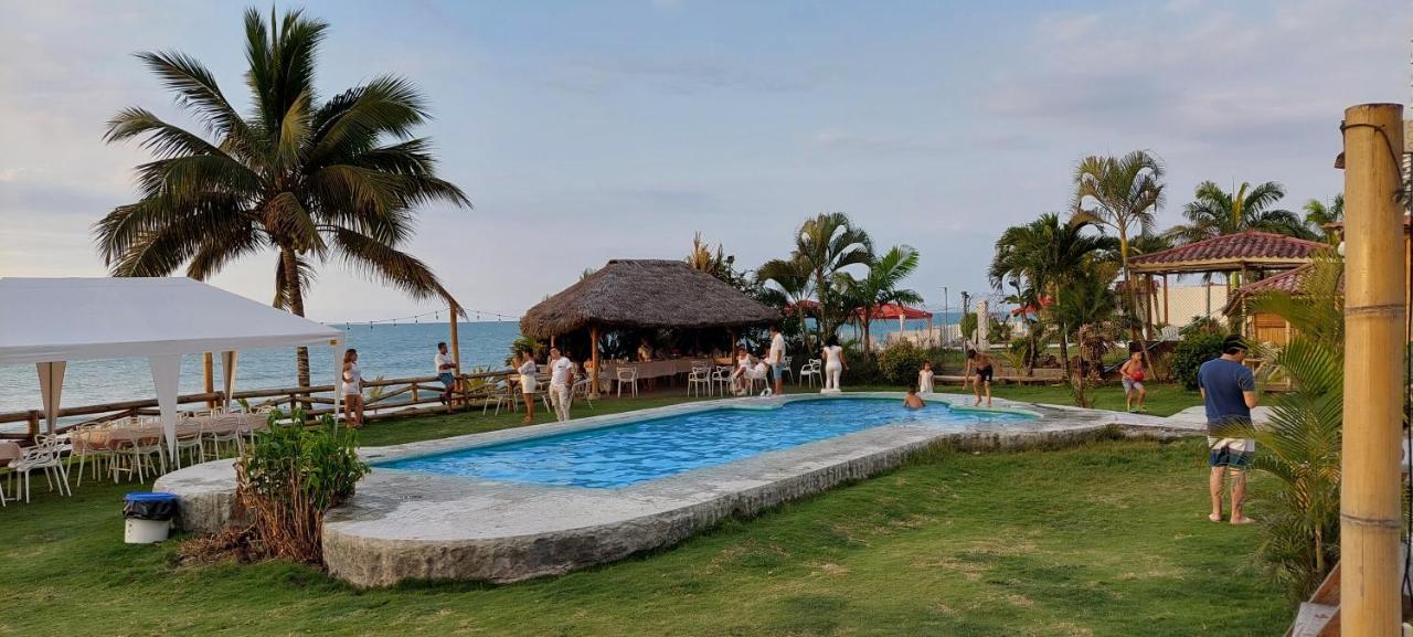Caramba Hospedaje Hotel Tonsupa Buitenkant foto